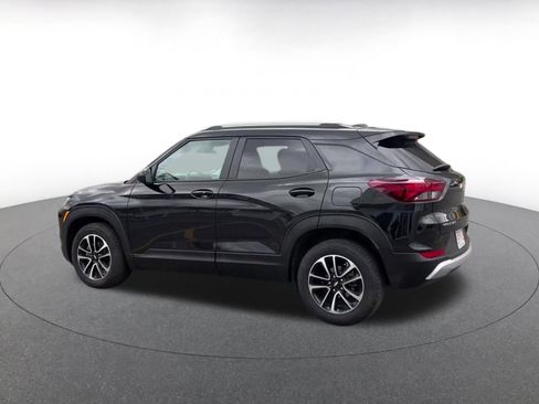 Used 2025 Chevrolet TrailBlazer LT image 10