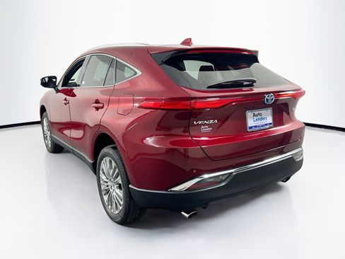 Used 2024 Toyota Venza Limited image 7