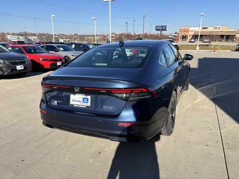 Used 2025 Honda Accord Touring image 5