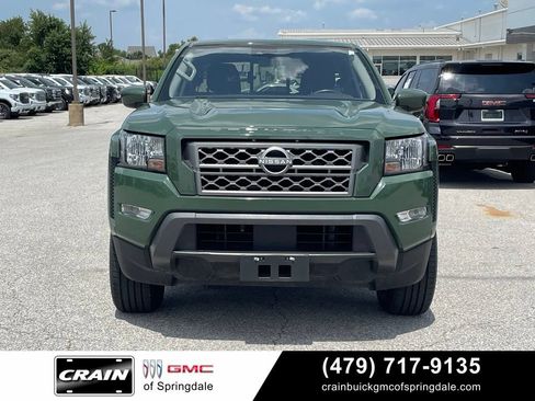Used 2023 Nissan Frontier SV w/ SV Convenience Package RWD image 2