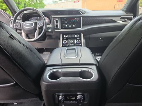 Certified 2023 GMC Yukon XL Denali AWD/4WD image 26
