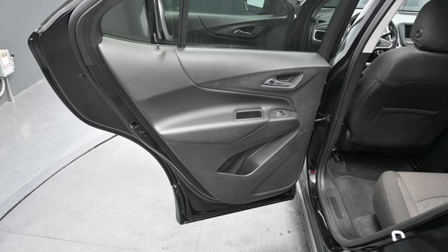 Used 2020 Chevrolet Equinox LT AWD/4WD image 16