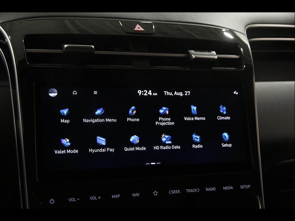 Certified 2024 Hyundai Tucson Limited AWD/4WD image 10