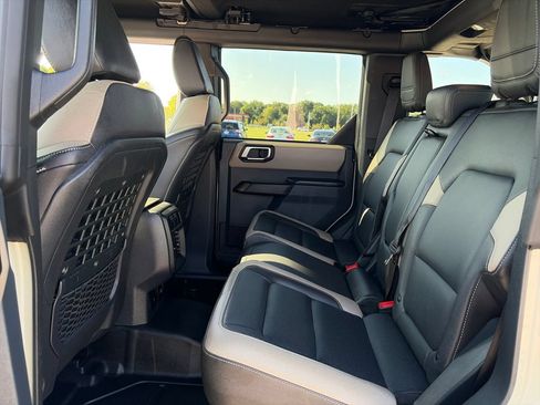 Used 2025 Ford Bronco Big Bend AWD/4WD image 32