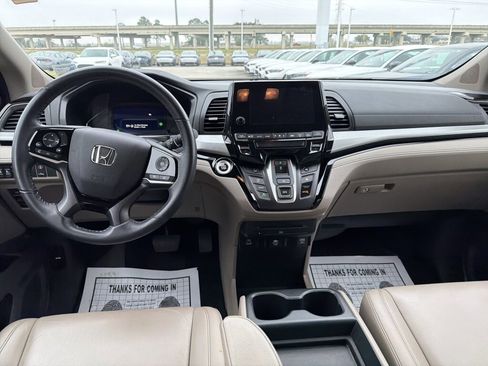 Used 2023 Honda Odyssey Touring image 10