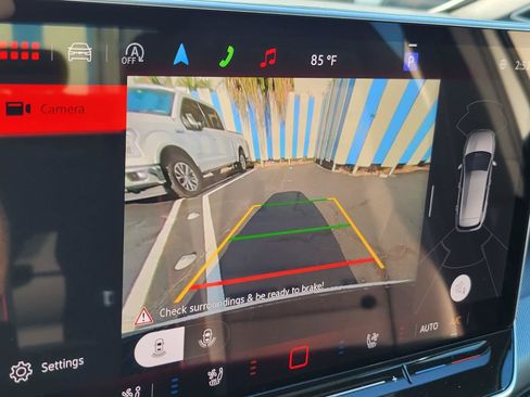 New 2025 Volkswagen GTI SE image 7