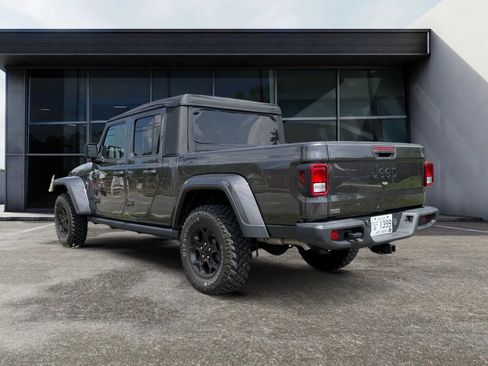 Used 2023 Jeep Gladiator Sport AWD/4WD image 4