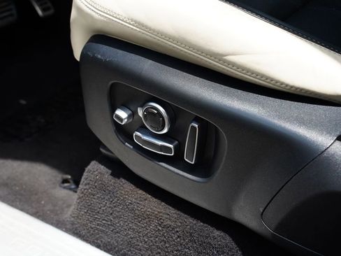 Used 2020 Land Rover Range Rover Sport Autobiography image 6