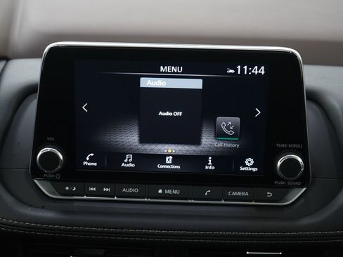 Used 2023 Nissan Rogue SV w/ SV Premium B Package image 16