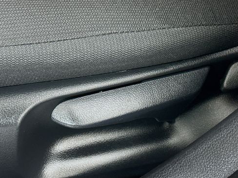 Used 2025 Toyota Corolla LE image 13