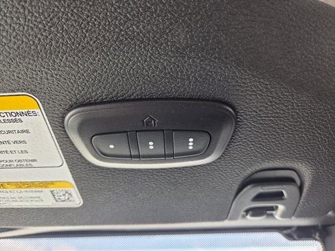 Used 2024 Jeep Gladiator Rubicon w/ Technology Group image 23