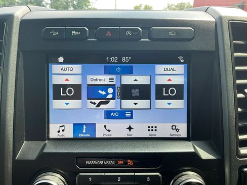 Used 2017 Ford F150 Raptor w/ Equipment Group 802A Luxury AWD/4WD image 33