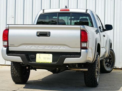 Used 2022 Toyota Tacoma SR w/ SX Package image 4