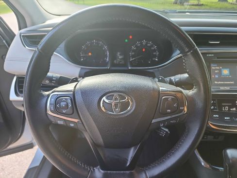 Used 2017 Toyota Avalon XLE FWD image 16