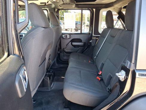 Used 2021 Jeep Wrangler Unlimited Sport image 11