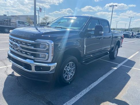 Used 2024 Ford F250 Lariat AWD/4WD image 3