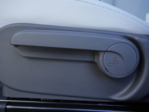 New 2026 Hyundai Kona SE image 21