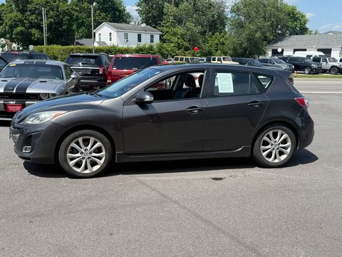 Used 2010 MAZDA MAZDA3 s Grand Touring FWD image 2