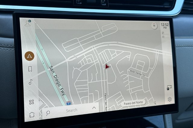 Used 2025 Jaguar F-PACE R-Dynamic S AWD/4WD image 18