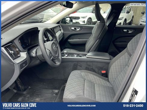 Certified 2024 Volvo XC60 B5 Core w/ Protection Package Premier AWD/4WD image 13