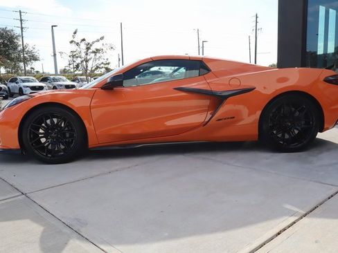 Used 2024 Chevrolet Corvette Z06 w/ Stealth Interior Trim Package image 7