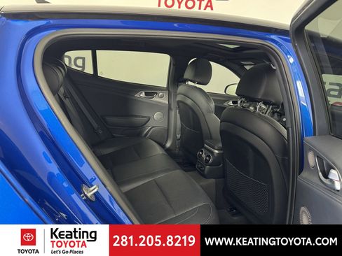 Used 2018 Kia Stinger GT1 image 16