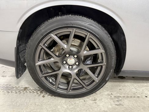 Used 2016 Dodge Challenger R/T Scat Pack RWD image 6