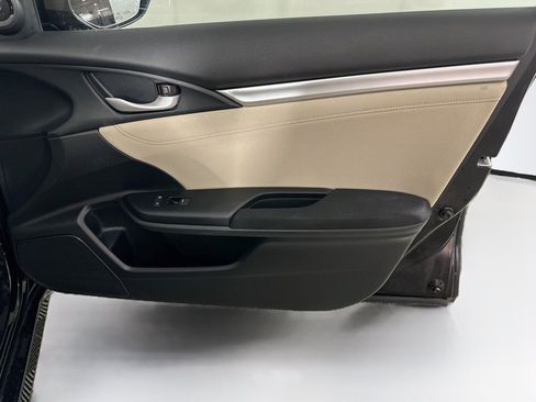 Used 2018 Honda Civic EX image 30