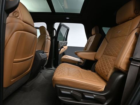 Used 2021 Cadillac Escalade Sport AWD/4WD image 45