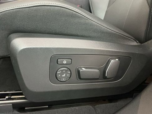 Certified 2025 BMW X3 xDrive30i w/ M Sport Package image 20