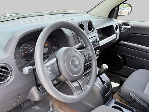 Used 2016 Jeep Compass Sport w/ Power Value Group FWD image 17