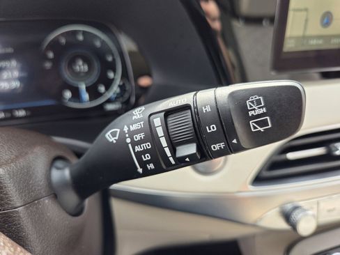 Used 2021 Hyundai Palisade Calligraphy image 30