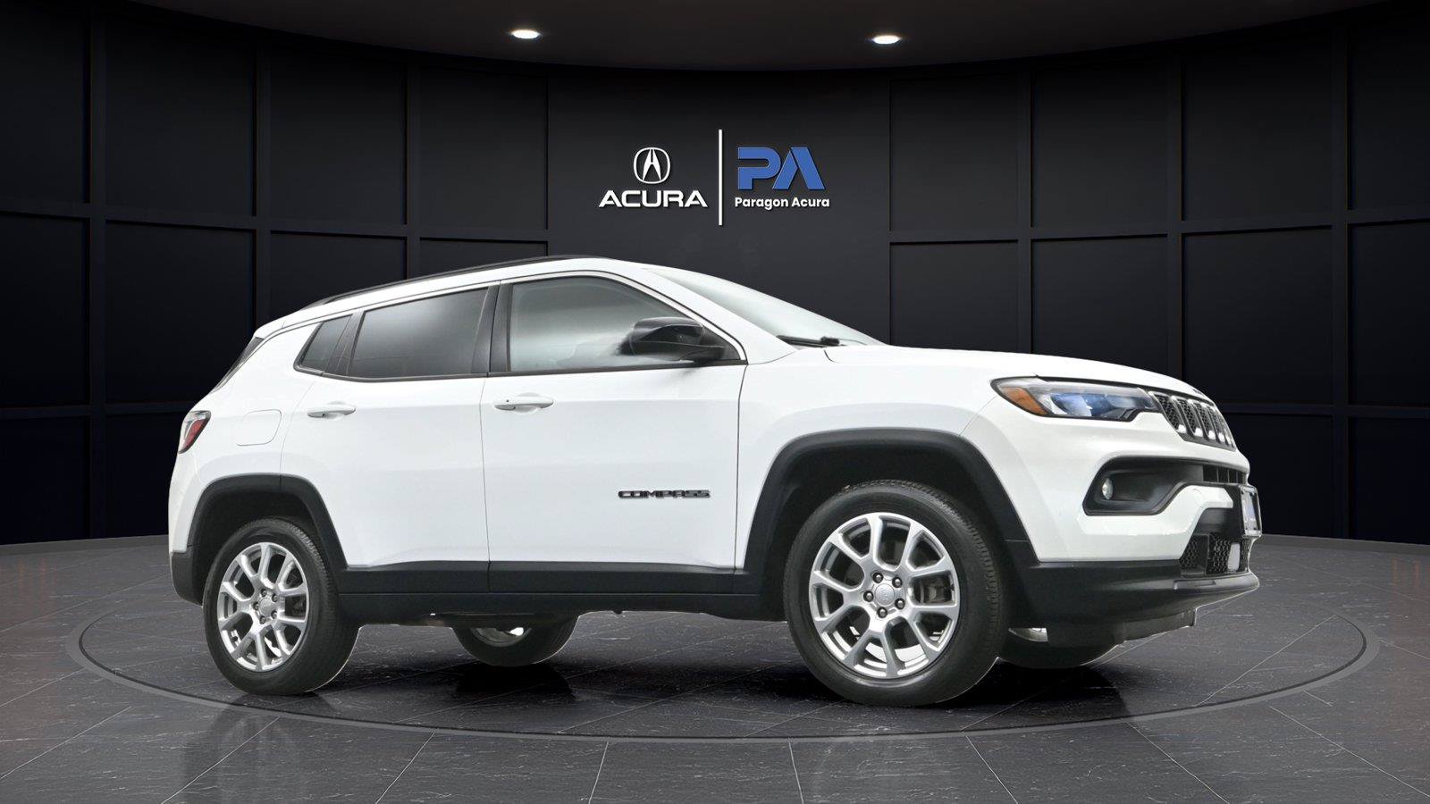Used 2023 Jeep Compass Latitude AWD/4WD image 32