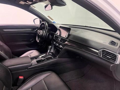 Used 2022 Honda Accord Sport image 11