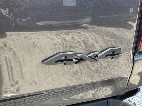 Used 2023 RAM 1500 Laramie AWD/4WD image 7