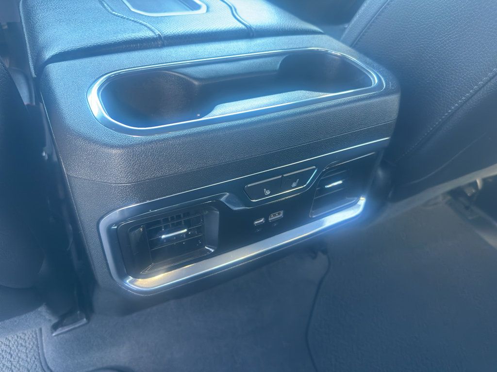 Used 2022 GMC Sierra 1500 Denali AWD/4WD image 14