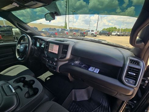 Used 2024 RAM 2500 Tradesman w/ Chrome Appearance Group AWD/4WD image 51