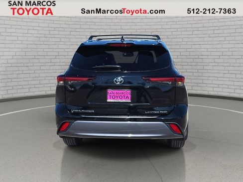 New 2026 Toyota Highlander Limited image 6