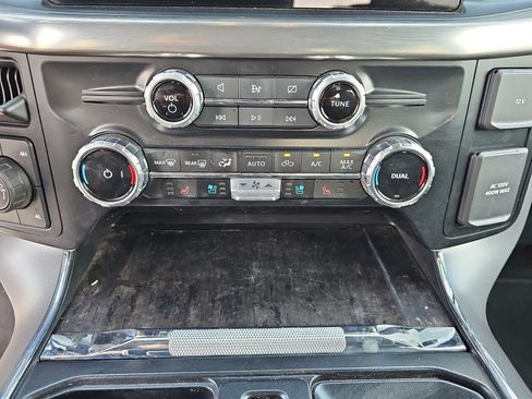 Used 2023 Ford F150 Lariat AWD/4WD image 26