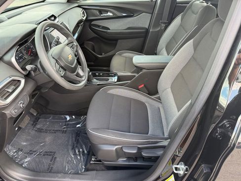 Used 2023 Chevrolet TrailBlazer LS AWD/4WD image 10