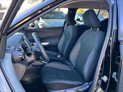 Certified 2020 Nissan Kicks SV image 7