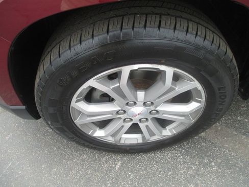 Used 2015 GMC Acadia SLT AWD/4WD image 14