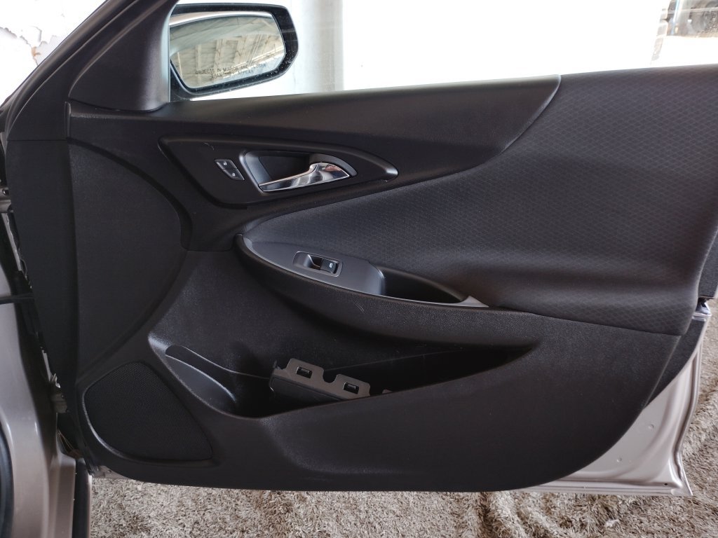 Used 2023 Chevrolet Malibu LT FWD image 11