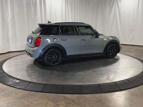 Used 2019 MINI Cooper S w/ Storage Package image 9
