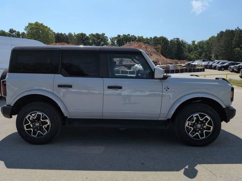 New 2026 Ford Bronco Outer Banks AWD/4WD image 3