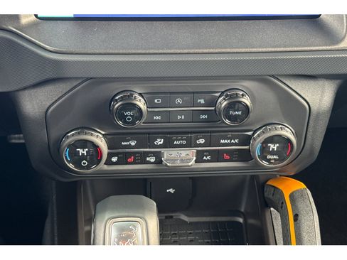 New 2024 Ford Bronco Badlands image 17