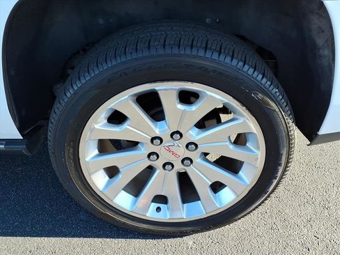 Used 2016 GMC Yukon Denali image 22