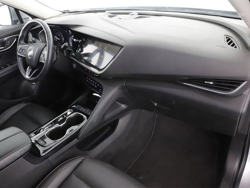 Used 2023 Buick Envision Essence image 32