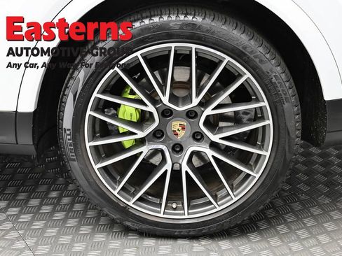 Used 2019 Porsche Cayenne E-Hybrid image 8