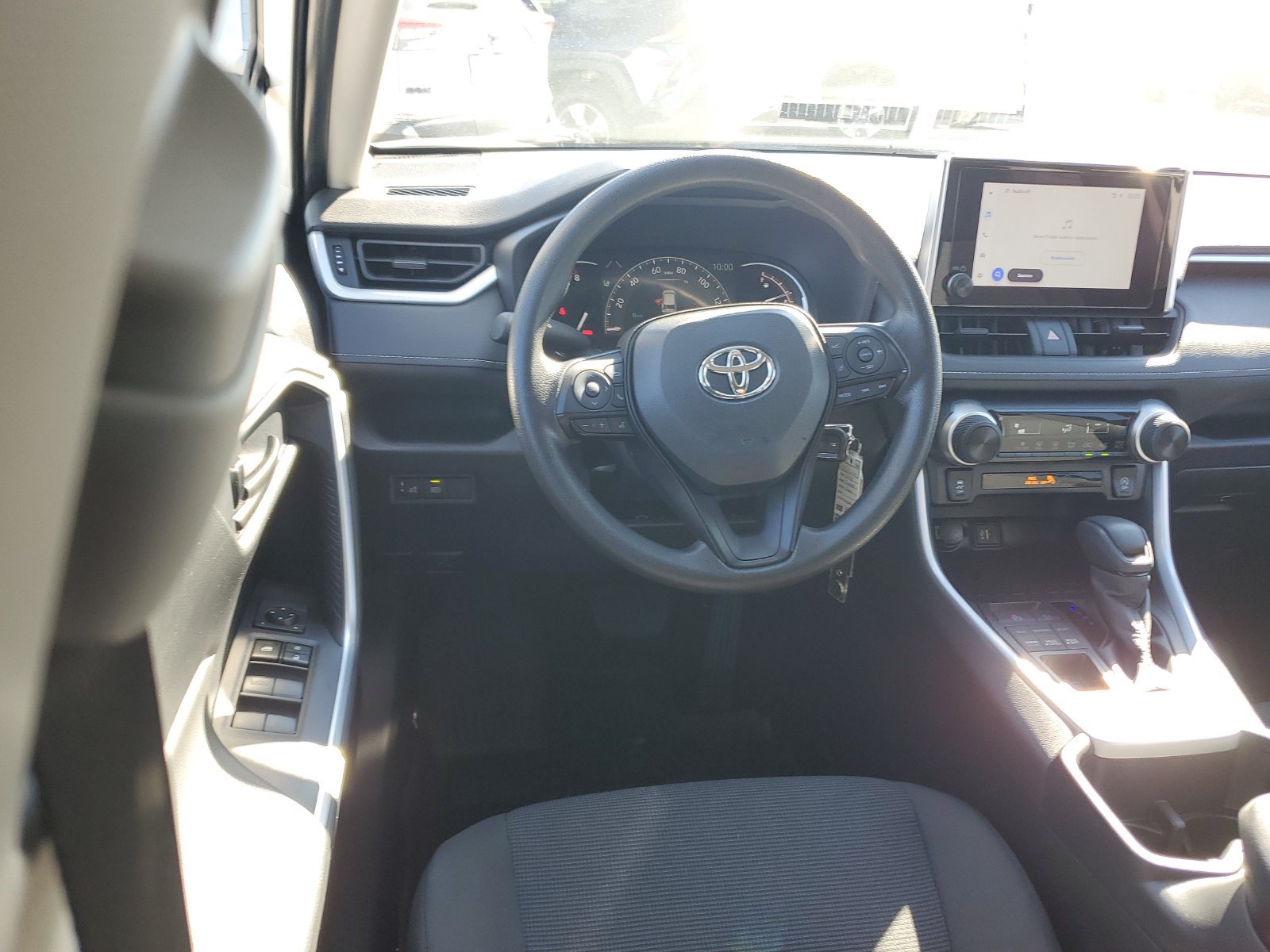 Used 2025 Toyota RAV4 LE AWD/4WD image 11